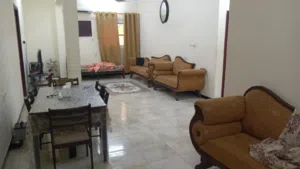 4 Bedrooms . 2 Bathrooms . 250 m24