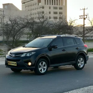 للبيع تويوتا رافور موديل2014بحاله ممتازه جدا جاهز للاستخدام اليومي For sale Toyota Rafour model 2