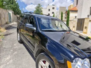 جيب شيروكى سنة 2005 موديل خليجي مرخصة نظيفة بالدخان الأصلي مع مرايا كهربائية