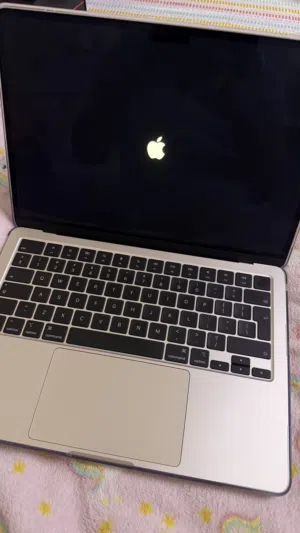 MacBook M4 512 GB