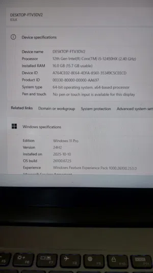 Laptop Lenovo Gaming   Intel Core i5-12450HX 16 RAM  DDR 5 /  RTX 3050 GeeForce