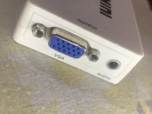 للبيع عدد 3 قطع عرض صورة بتحويلات مختلفة.  وتوصيل كاميرا او ماشابه بالكومبيوتر HDMI to VGA  وغيرها