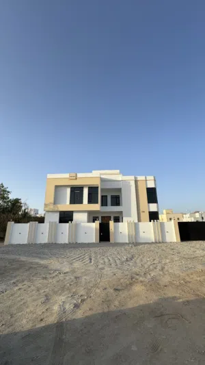 للبيع فيلا راقية فالعامرات الخامسه خلف مركز الاحسان