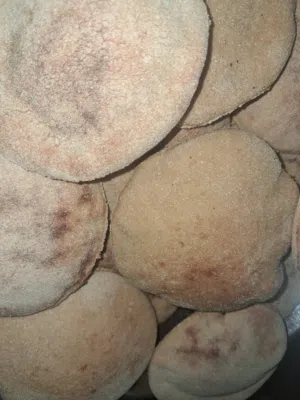 خبز قمح بالحبه الكامله