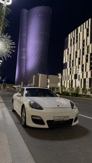 Used Porsche Panamera in Kuwait City