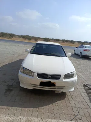 camry 1998 v4,, new peind,,, full fresh,,