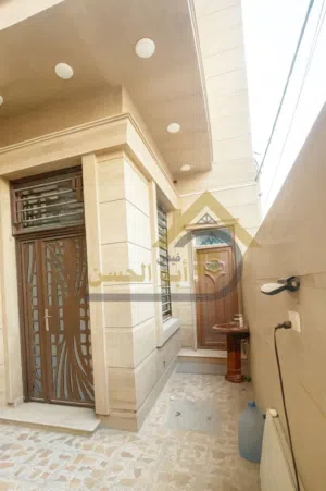دار سكني للايجار بمساحة 150 في السنيدية