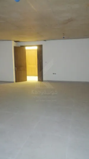 مكاتب تجارية فاخرة للإيجار في عبدون