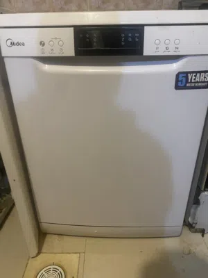 غسالة صحون للبيع – نظيفة جدًا واستعمال خفيف