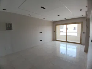 شقة متميزة كمباوند ايست بارك الواحة
