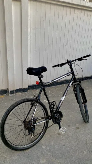 TREK 820 mountain bicycle   Size 26 53.5 cm  In excellent condition