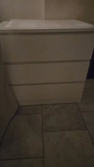تسريحة لون ابيض من ايكيا