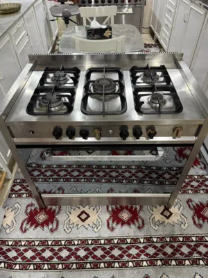 للبيع طباخ غاز من الغانم بحاله ممتازه