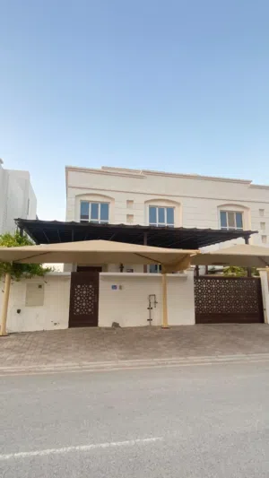 فيلة راقية ومثالية للإيجار