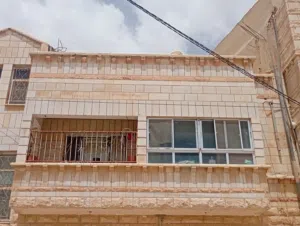 340 m2 More than 6 bedrooms Villa for Sale in Mafraq Al-Hay Al-Janoubi