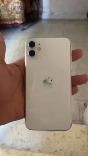 Apple iPhone 11 64 GB in Amman