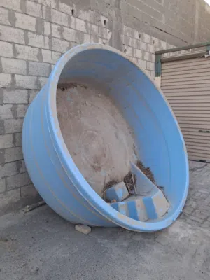 للبيع مسبح بلاستيكي