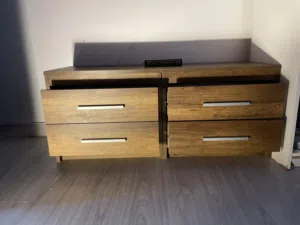 2 Matching Drawers 6 KWD for Both للبيع العاجل: طقم أدراج (قطعتين) -   فقط