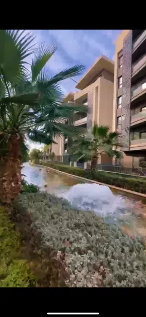 شقه للبيع بكمبوند بريفادو