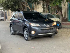 تويوتا راف4 موديل2015 ليمتد فل كامل رقم"1" دبل فتحة سقف بصمه وارد أمريكي"كرررررت