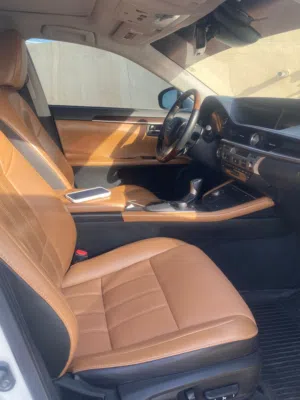 2017 Es 350 لكزس