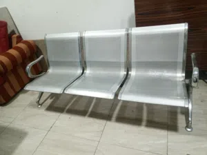 كرسي انتظار بوثلاثةاشخاص حديدكوالتي