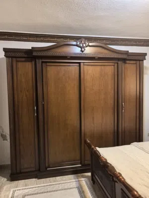 غرفة نوم ماستر بحالة ممتازة زان ولاتيه