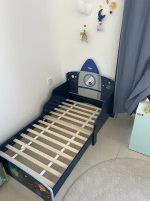 Kids bedroom space ship set