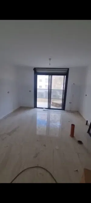 شقه للبيع في المصيون طابق ثاني جديده مساحه 145 متر مع الخدمات