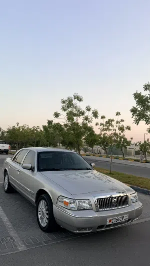 Used Mercury Grand Marquis in Central Governorate