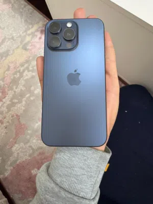 Iphone 15 pro max بحاله ممتازه
