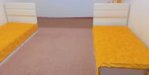 2 سرير فردي  بحاله ممتازه