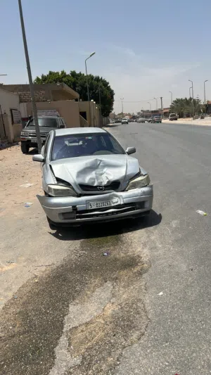 أوبل استرا للبيع