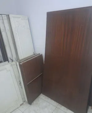 لسرعه البيع غرفه نوم كامله افضل خشب اصلى للبيع بسعر لقطه بحاله جيدا جدا خشب زان اصلى