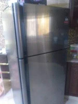 ثلاجة شارب سيلفر حجم عائلي 585 لتر (تحت الكفالة) للبيع