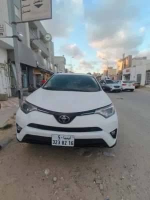 تايوتا راف4. 2017