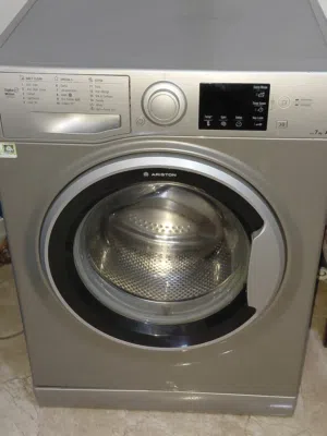 مكفوله شهرين