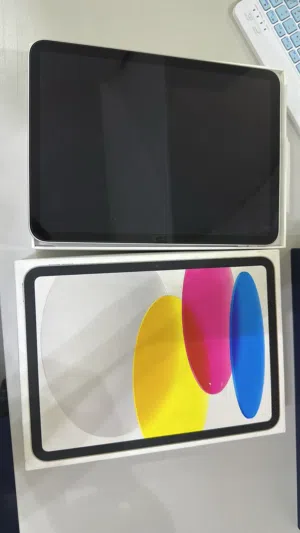 Apple iPad 128 GB in Tripoli