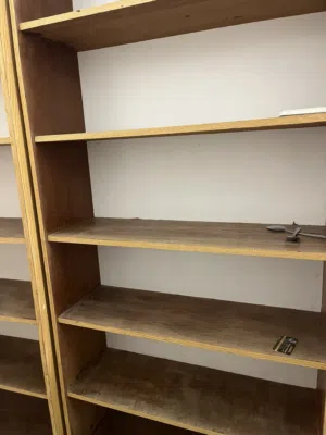 رفوف كتب للبيع