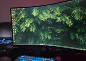شاشة العاب سامسونج Odyssey G5 144Hz 2k