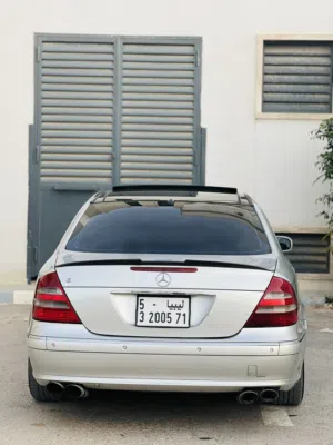 السلام عليكم خوتي مرسيدس E350للبيع فيها خريطه متع كمبيو لاغير