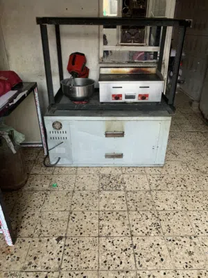 اغراض مطعم مستعمله داخل البصرة