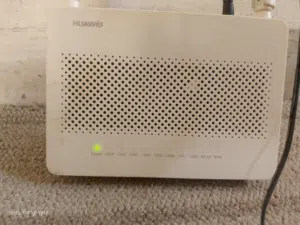 راوتر فايبر Huawei EchoLife HG8145V5 للبيع