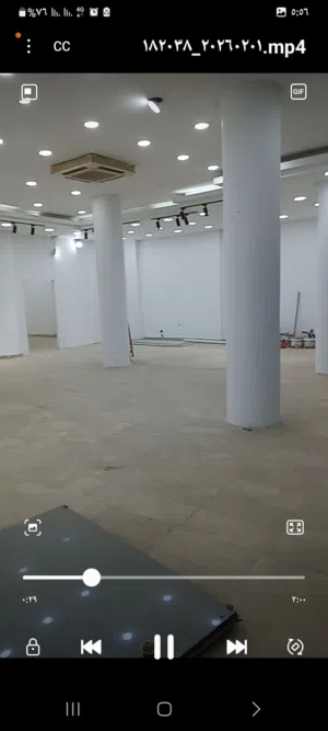 دور في عمارة تجارية للأجار