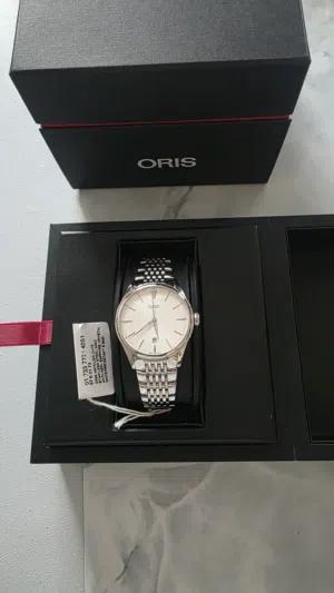 ساعة Oris جديدة