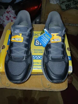 skechers slip ins max cushioning2.0 اصلي مقاس 44 (28.5)