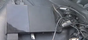 بلايستيشن 2 مستعمل نظيف مهكر معاه زوز يدين ومنزلينله العاب