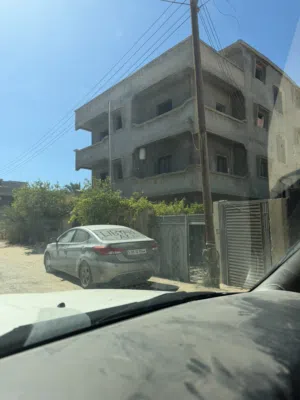عمارة تلاته دوار أرضي وشقق
