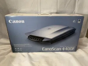 canoscan 4400f new not used سكانر جديد و غير مستخدم من افضل الأنواع و المعروف لا يعرف