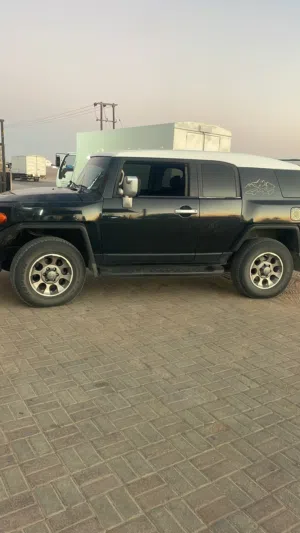 Used Toyota FJ in Al Sharqiya
